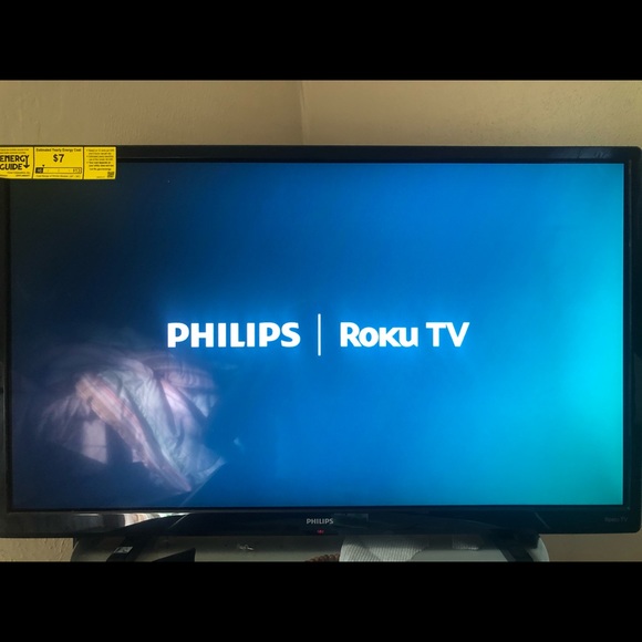 32” Roku smart tv - Picture 3 of 3
